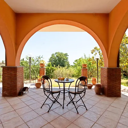 Villa Villarosa, Tra Mare E Montagna *