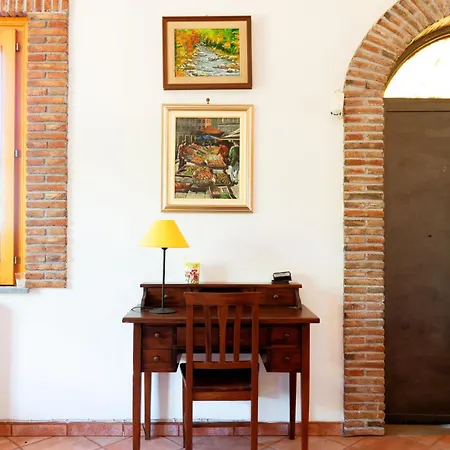 Villa Villarosa, Tra Mare E Montagna Linera